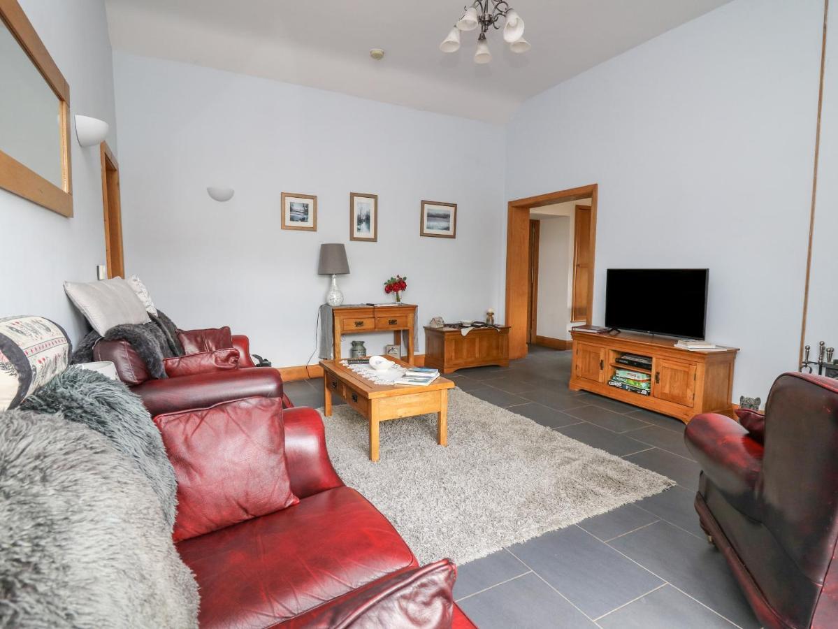 Vila Yr Hen Llaethdy Troedyraur Exteriér fotografie